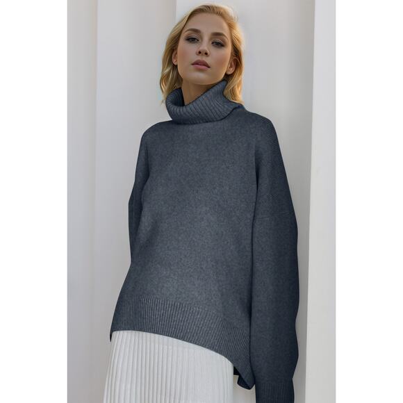 Effortless Turtleneck Sweater - Picture 2 of 4